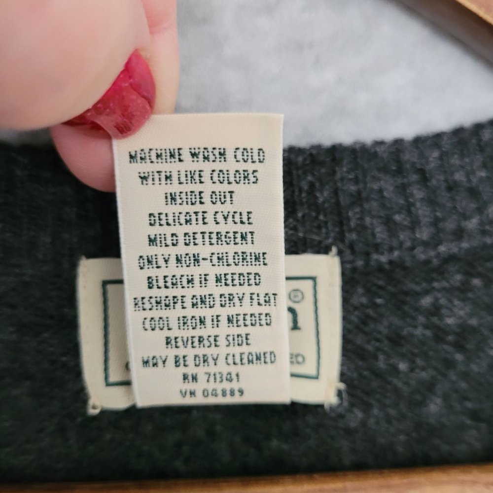 L.L.Bean Mens 100% Lambs Wool V-Neck Sweater Vest Size L-Tall Charcoal Gray - Picture 4 of 4